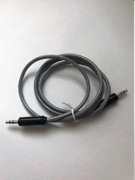Kábel 3,5mm jack apa-apa harisnyázott 1m AUX fekete - Már nem forgalmazott term fotó, illusztráció : BH211