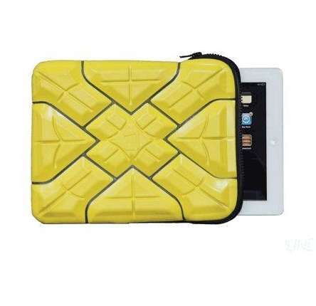 Forward G-Form Extreme MacBook X Pattern sárga 13  notebook tok 1 év fotó, illusztráció : GCLSL02YWE