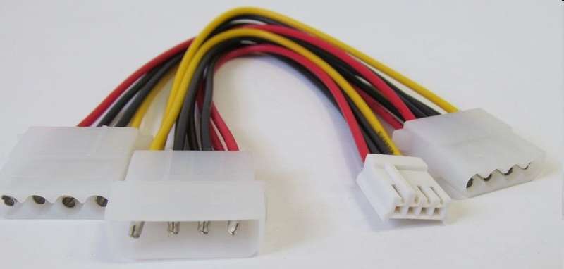 Molex 4 pin/M to 2*Molex 4 pin F + FDD F fotó, illusztráció : KKTSAPPW6