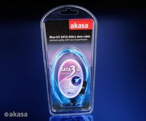 Sata3  L  kábel 50cm UV klip fotó, illusztráció : KKTSATAL50UAK