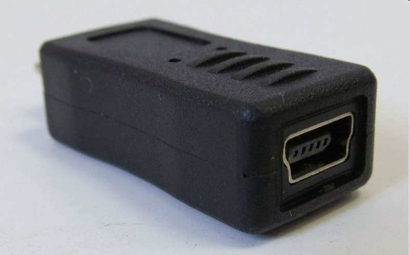 USB 2.0 mini 5 pin anya to micro B apa fotó, illusztráció : KKTU225PFMBM