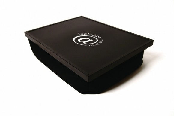 Fekete-fekete laptop-párna fotó, illusztráció : LAPTOPPARNA33095