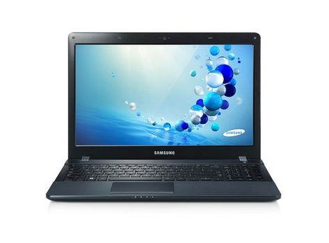 15,6  notebook Intel Core i3-3120M 2,5GHz/4GB/500GB/GT710/DVD író/Fekete fotó, illusztráció : NP270E5V-X03HU