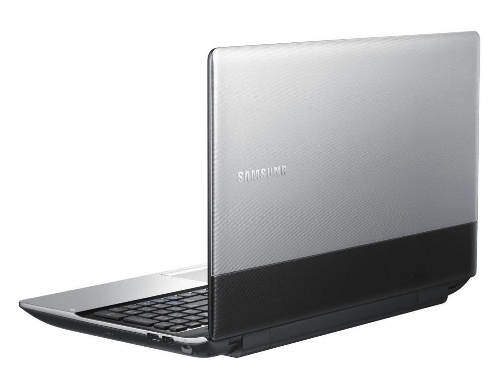 15,6  Ezüst notebook LEDHD, B950, 4GB, 500GB, Intel HD, W7HP 64bit, BT3, CAM, 6 fotó, illusztráció : NP300E5A-A03HU