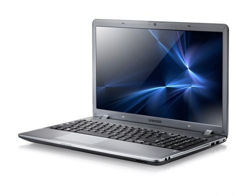 15,6  Ezüst notebook LEDHD, i3-3110M, 4GB, 750GB, HD7670M 1GB, WIN8 64bit, BT4, fotó, illusztráció : NP350V5C-S06HU