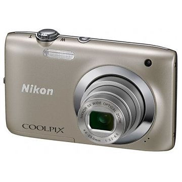 NIKON Coolpix S2600 Ezüst 14MP digitális fényképezőgép fotó, illusztráció : VMA960E1