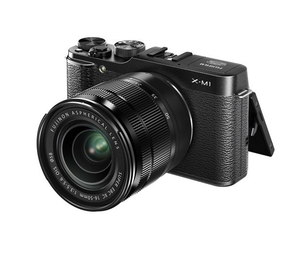 Digitális fényképezőgép Fujifilm FinePix X-M1 16-50mm kit fekete fotó, illusztráció : XM11650BK